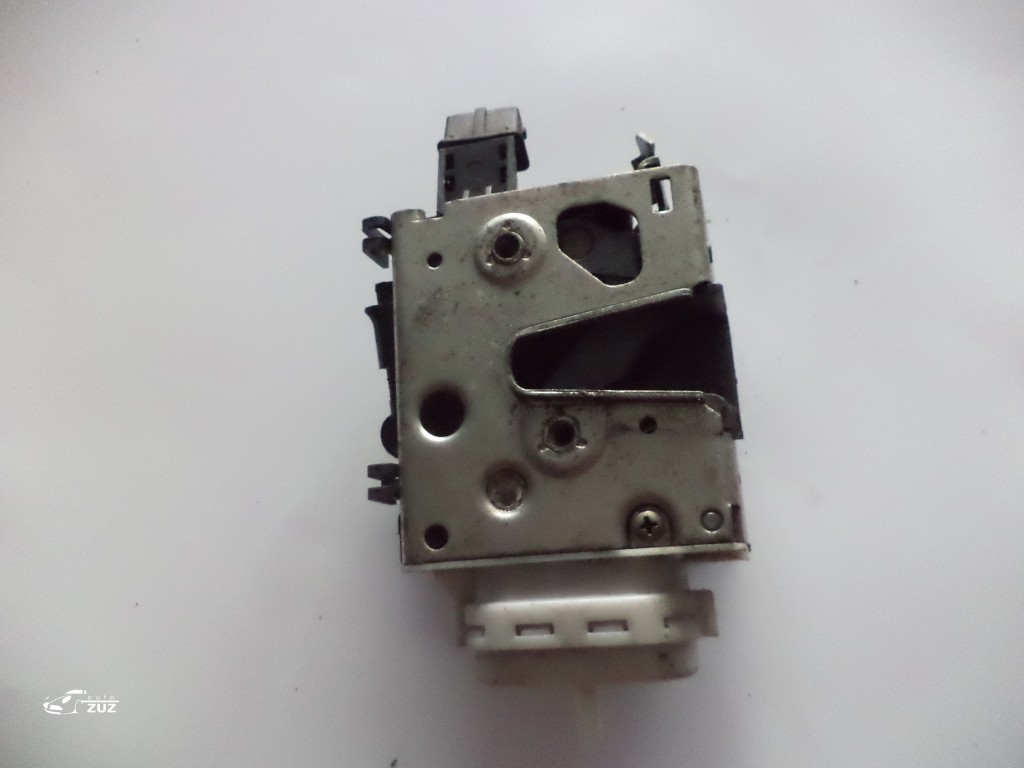 Broasca usa AUDI 100 - 4A1837016B