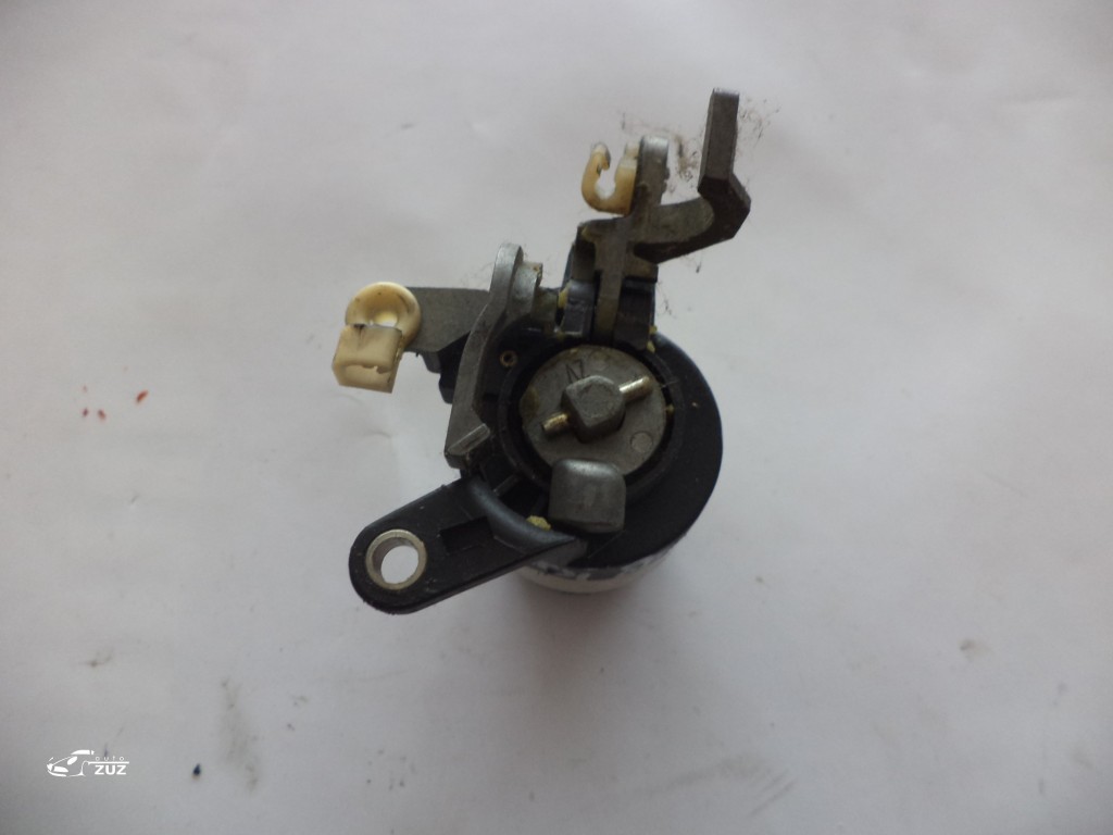 Buton deschidere portbagaj AUDI 80  1