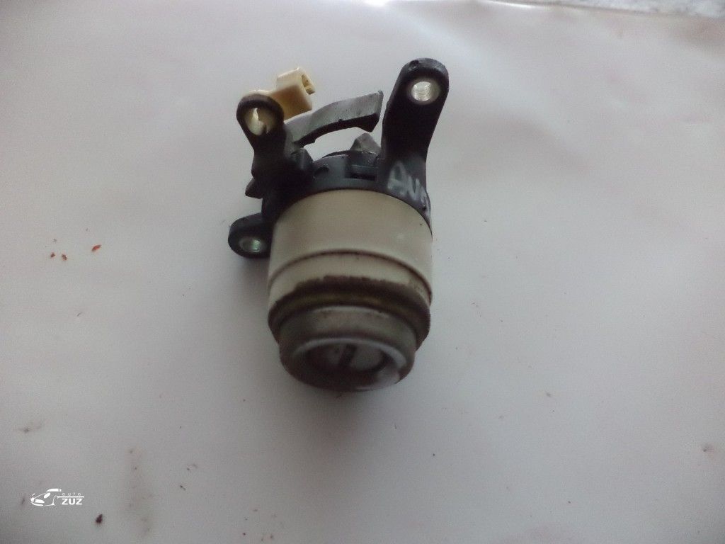 Buton deschidere portbagaj AUDI 80