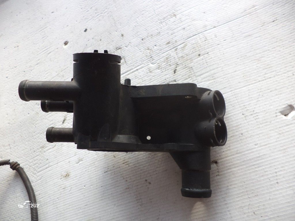 Carcasa termostat VOLKSWAGEN -  032121111A