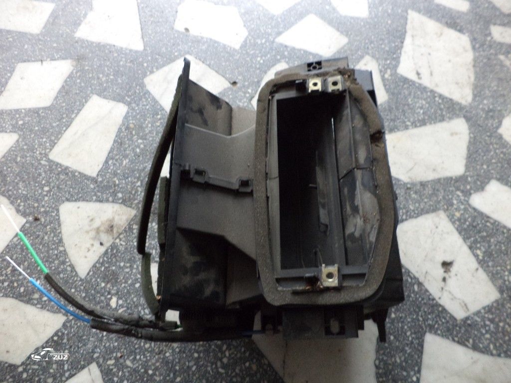 Carcasa ventilatie RENAULT  KANGOO - 8200100482