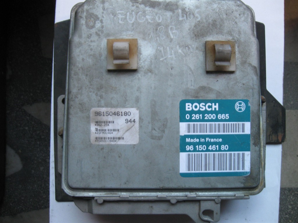 ECU PEUGEOT 405 - 0261200665