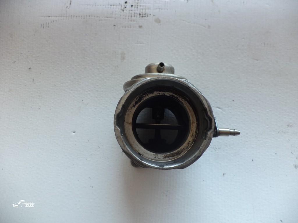 EGR VOLKSWAGEN AUDI -  038131501AA