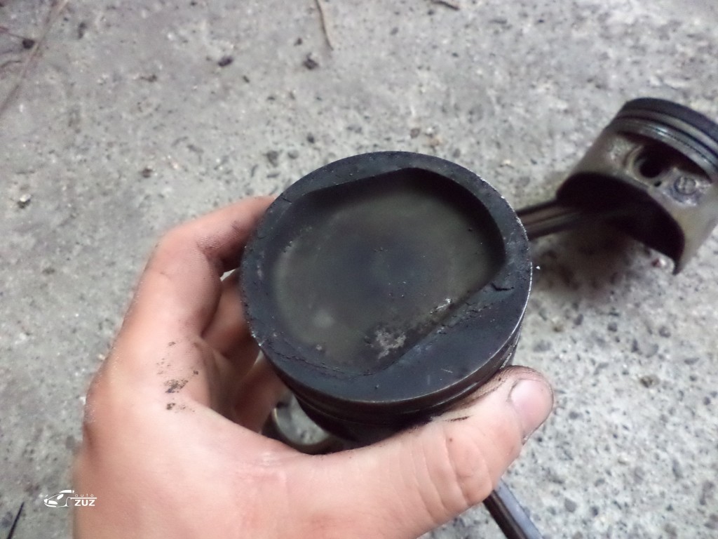 Piston cu biela SKODA 1.6 1