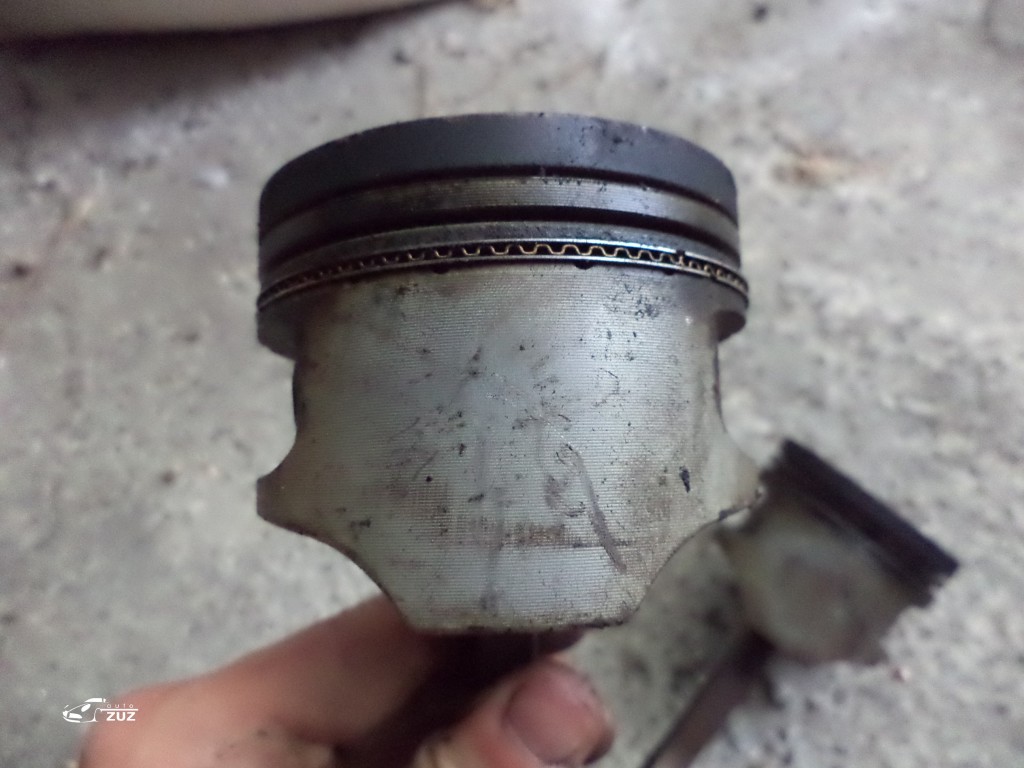 Piston cu biela SKODA 1.6 2