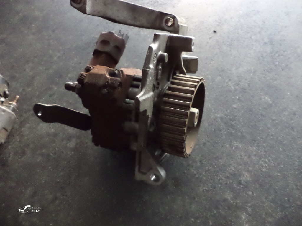 Pompa injectie FORD FIESTA 1,4 TDCI - 9651590880