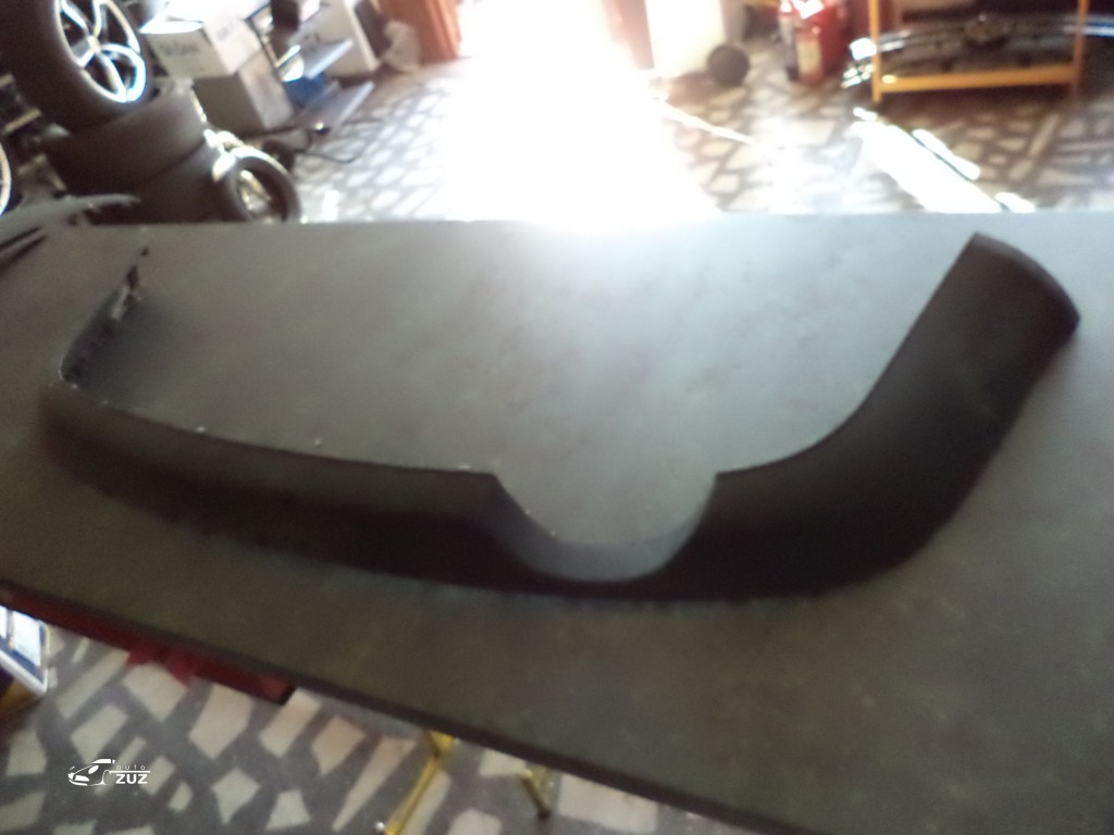 Spoiler bara AUDI A4 B5 -  8D9807521AA